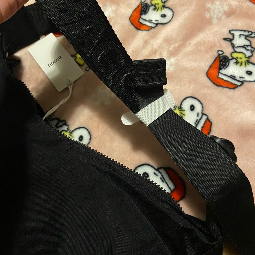Baggu crescent bag in BLACK - Picture 6 of 8